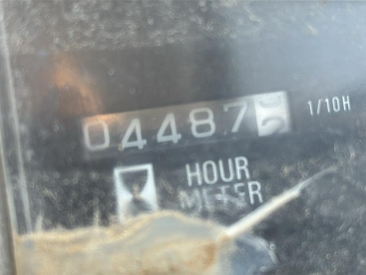 takeuchi-tb145-image-10