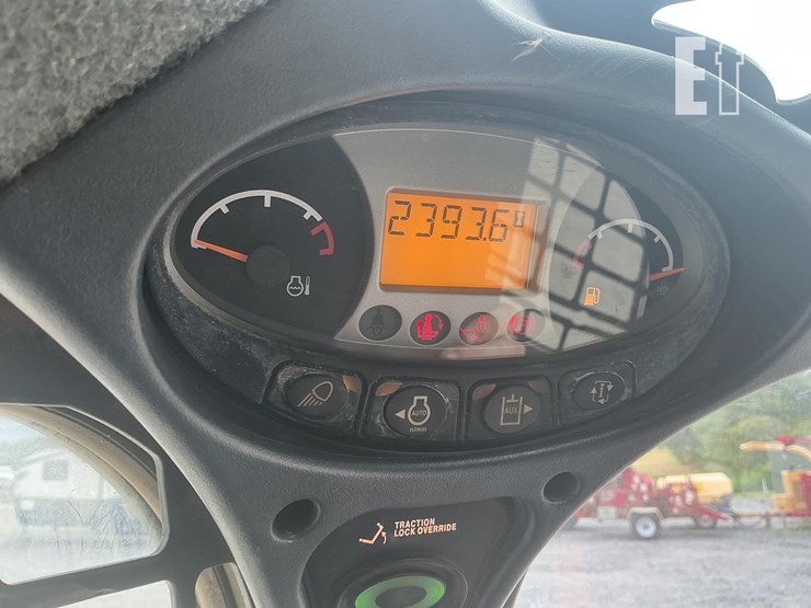 2019-bobcat-t590-image-14