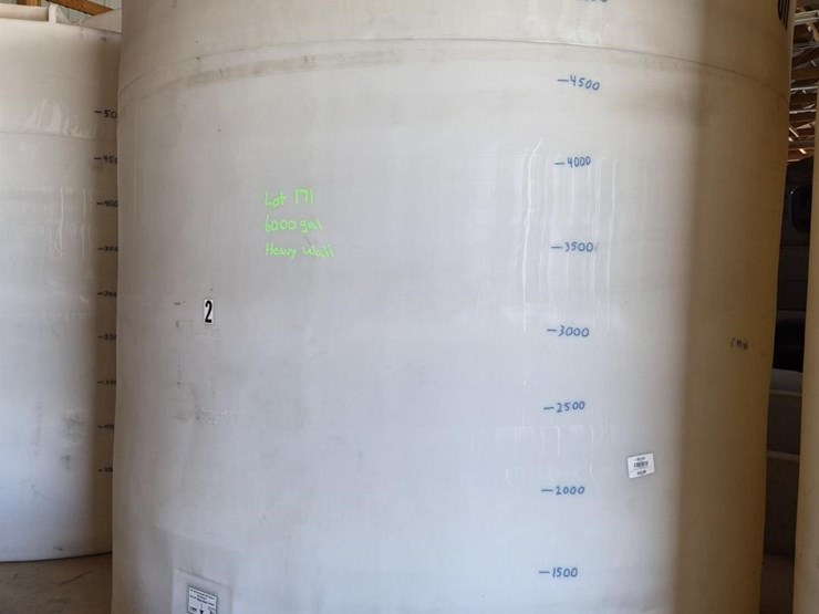 poly-tank-6000-gallon-image-2
