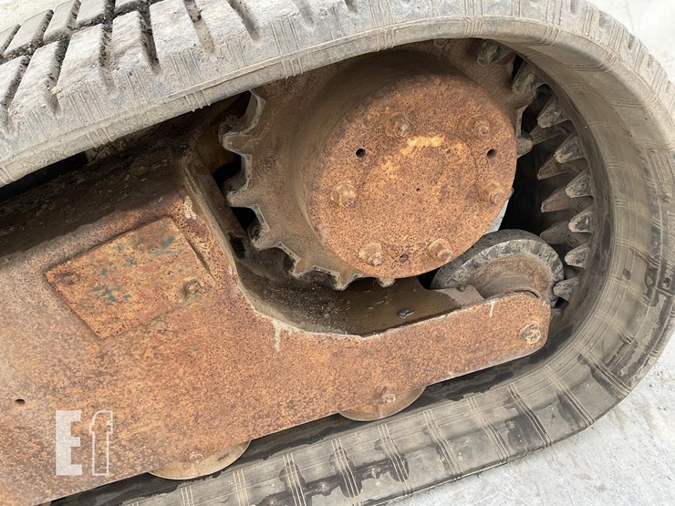 2005-bobcat-t250-image-12