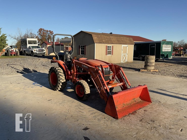 2016-kubota-l3301d-image-6
