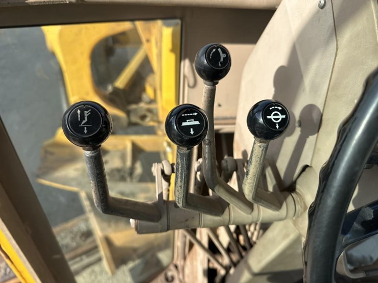 1989-john-deere-6-image-42