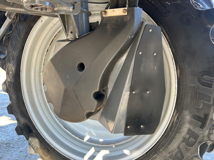 2016-ag-chem-rg1100b-image-100