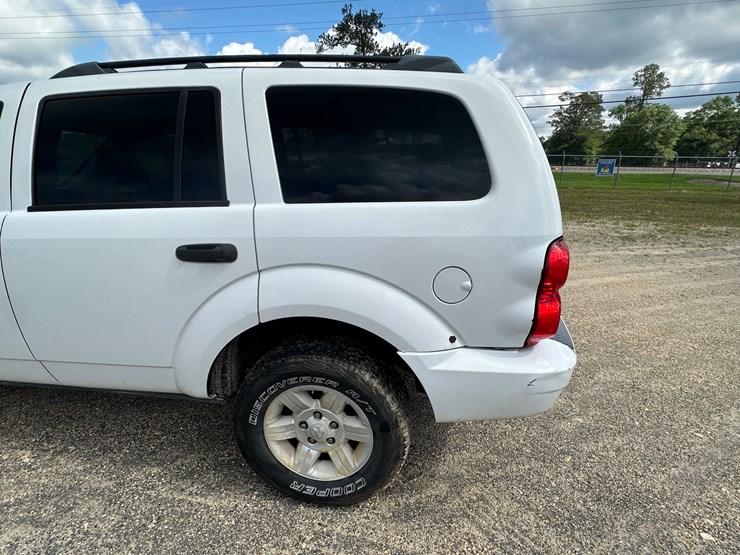 2009-dodge-durango-image-13