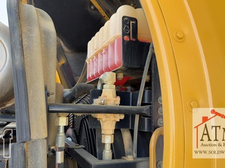 2019-caterpillar-962m-image-31