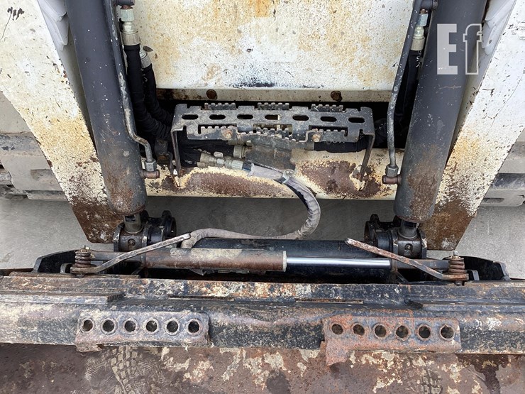 2020-bobcat-t770-image-10