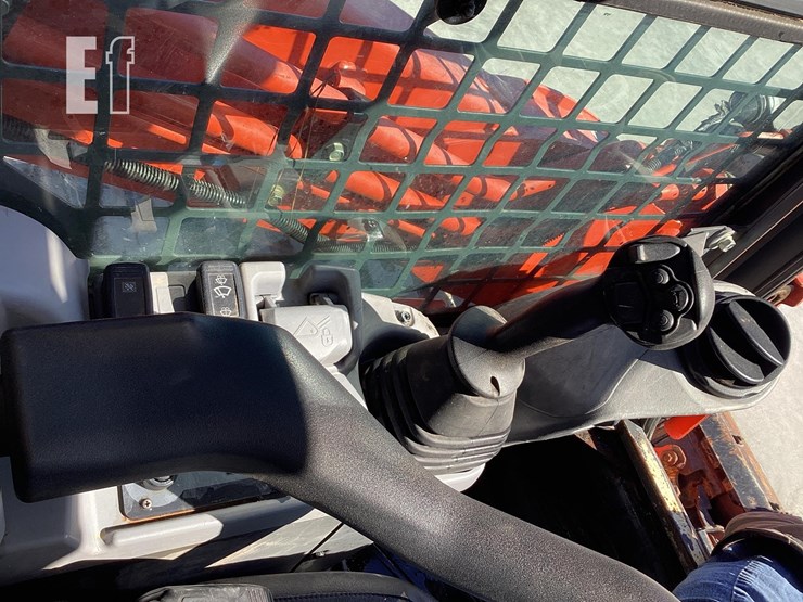 2019-kubota-svl95-2s-image-15