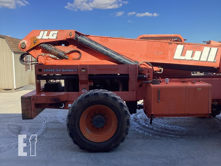 2006-lull-1044c-54-image-5