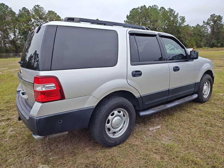 2017-ford-expedition-image-7