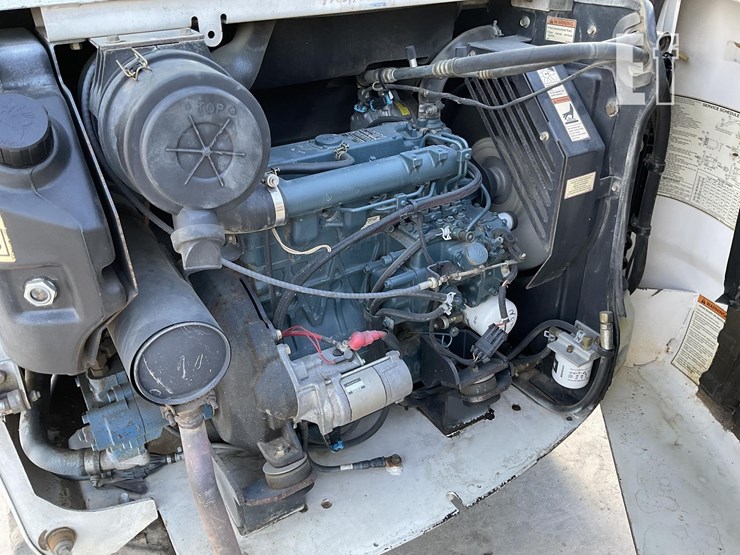 2008-bobcat-331-image-14