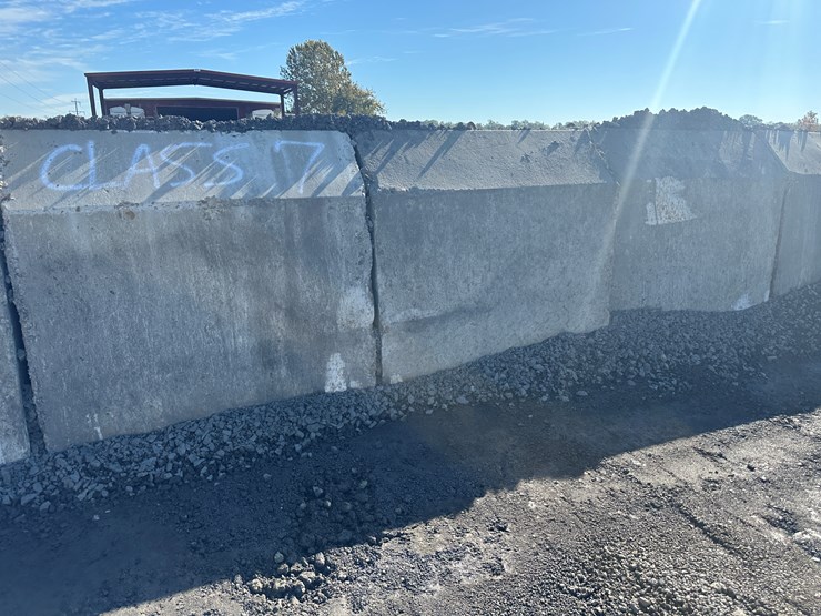 #32726-•-lot-of-(13)-~57"x80"-concrete-culvert-sections-image-6