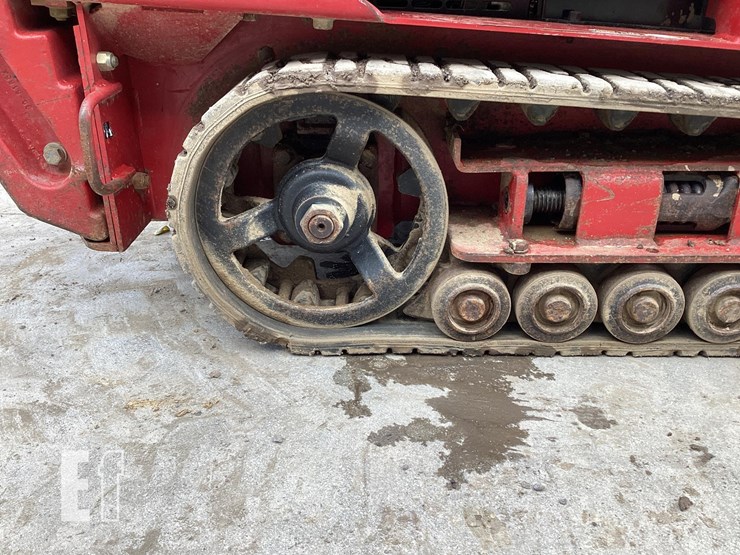 2010-toro-dingo-tx420-image-12