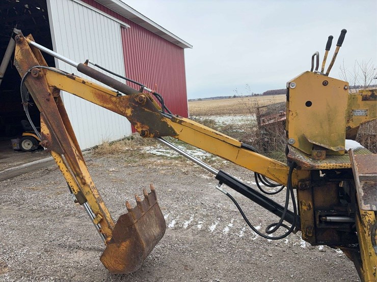 long-mfg.-3-point-backhoe-attachment-image-7