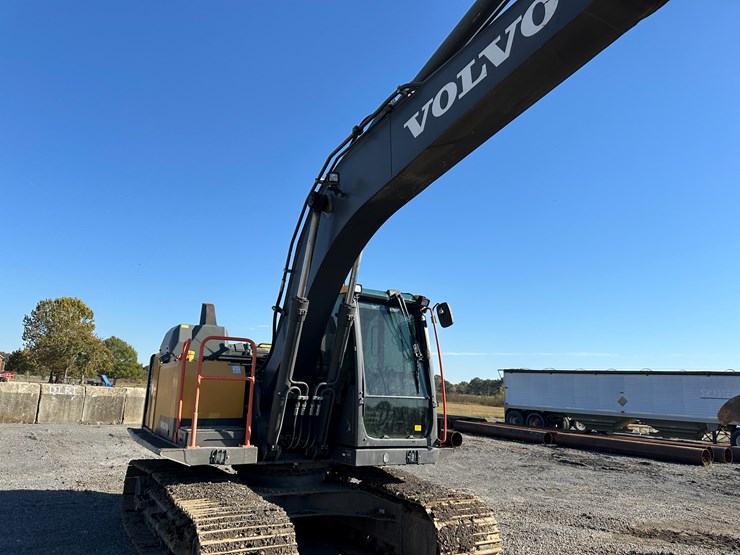 #32824-•-volvo-ec160e-crawler-excavator-w/hydraulic-thumb-image-45