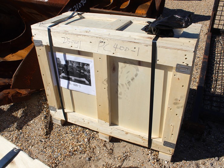 #3495-•-side-type-hydraulic-breaker-image-1