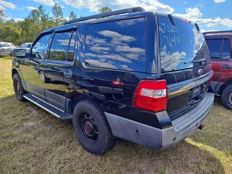 2016-ford-expedition-image-4