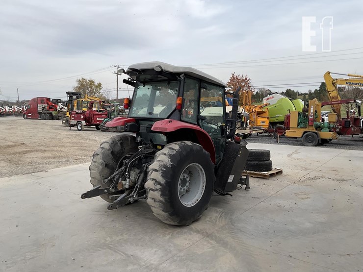 2022-massey-ferguson-4607m-image-4