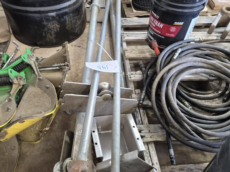 roll-tarp-hardware-image-3