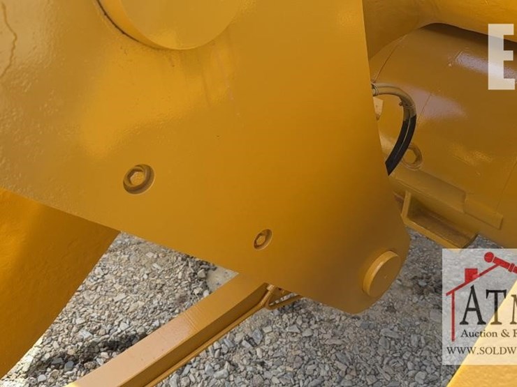 2019-caterpillar-962m-image-16