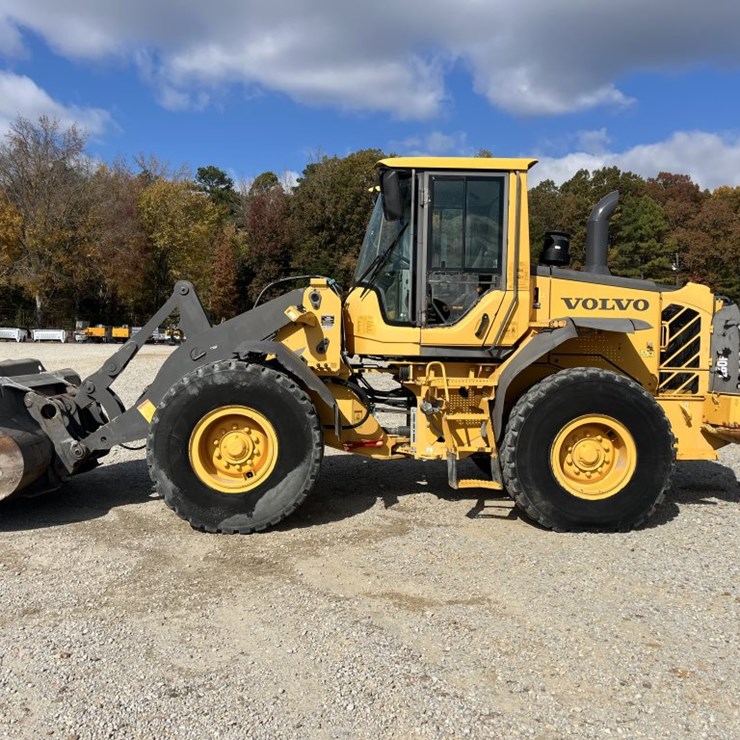 2010 VOLVO L60F