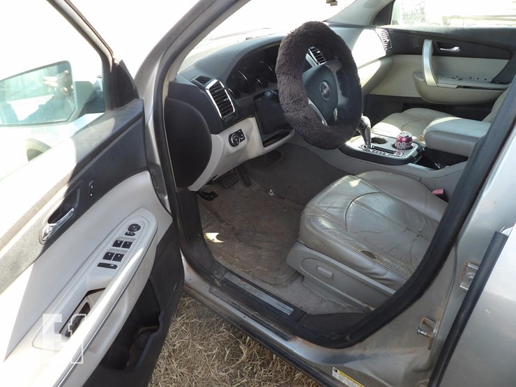 2008-gmc-acadia-image-6