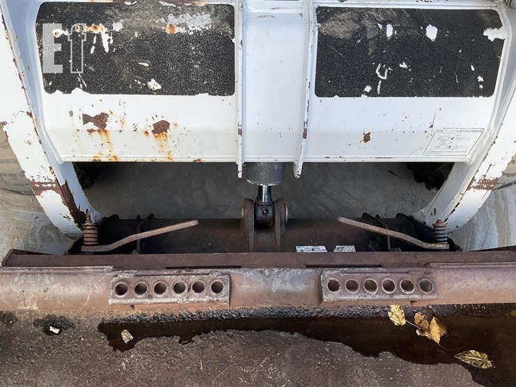 2002-bobcat-763g-image-10