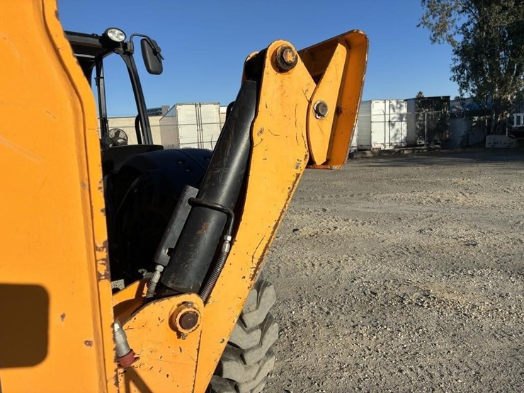 2018-jcb-510-image-7