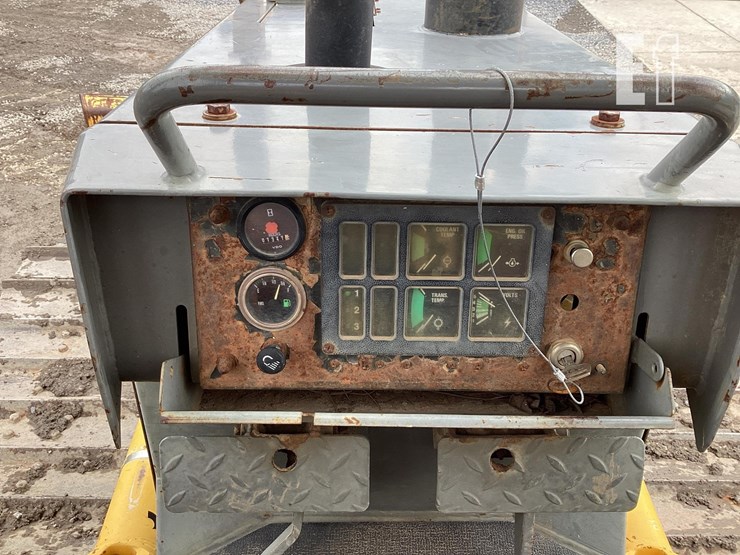 1997-komatsu-d32p-1-image-16