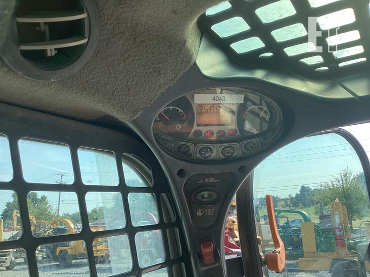 2014-bobcat-t650-image-18