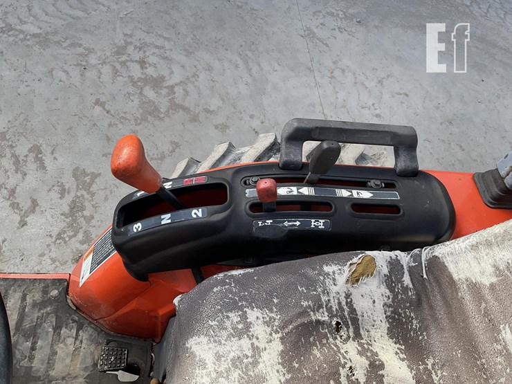 2006-kubota-b7510-image-11