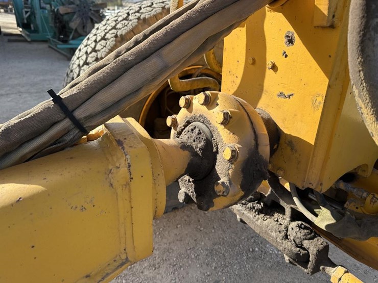 1989-john-deere-6-image-20