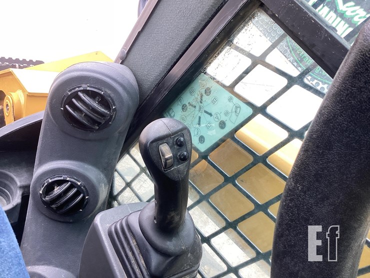 2021-caterpillar-299d3-image-20