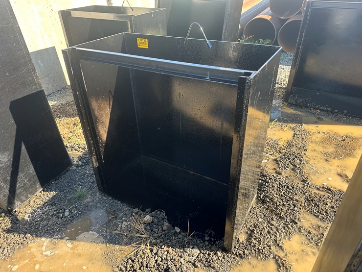 #32733-•-3'x3'-flashboard-pipe-riser-image-1