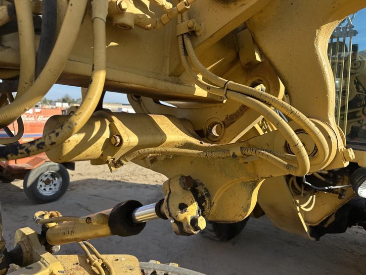 1984-caterpillar-140g-image-23