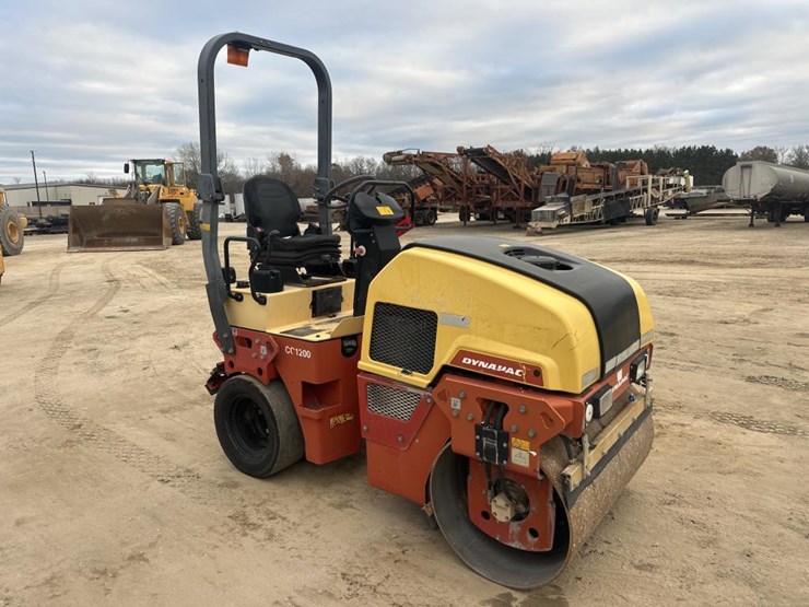 #1891-•-2011-dynapac-cc12000-roller-image-7