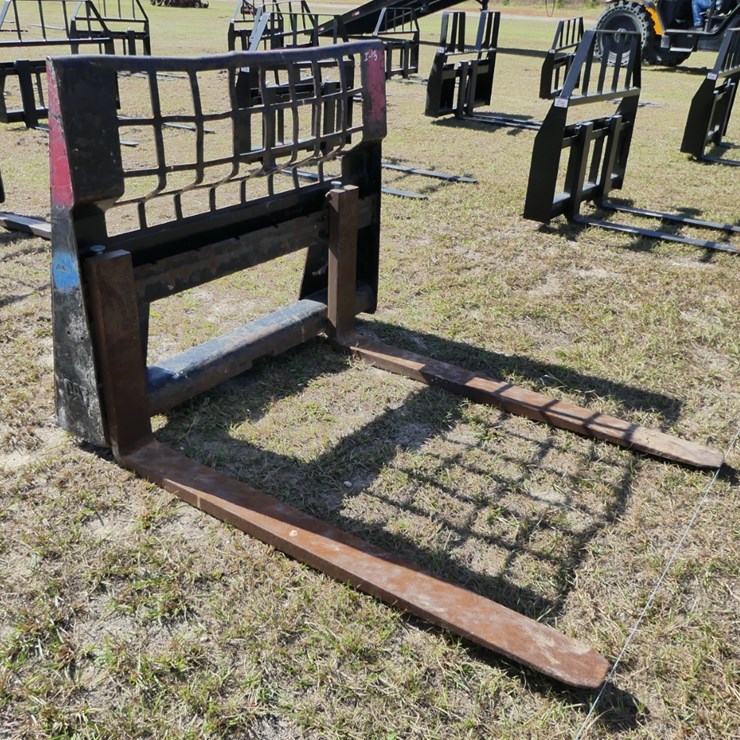 Caterpillar Quick Attach Forks