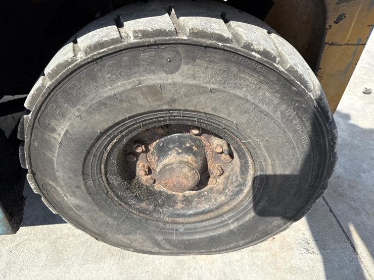 #5082-•-tcm-fvd25-forklift-image-29