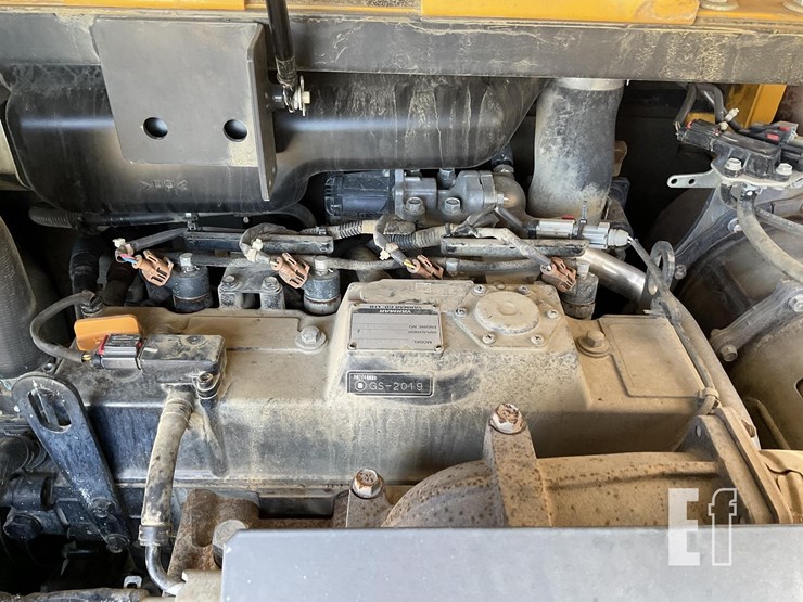 2020-deere-85g-image-13