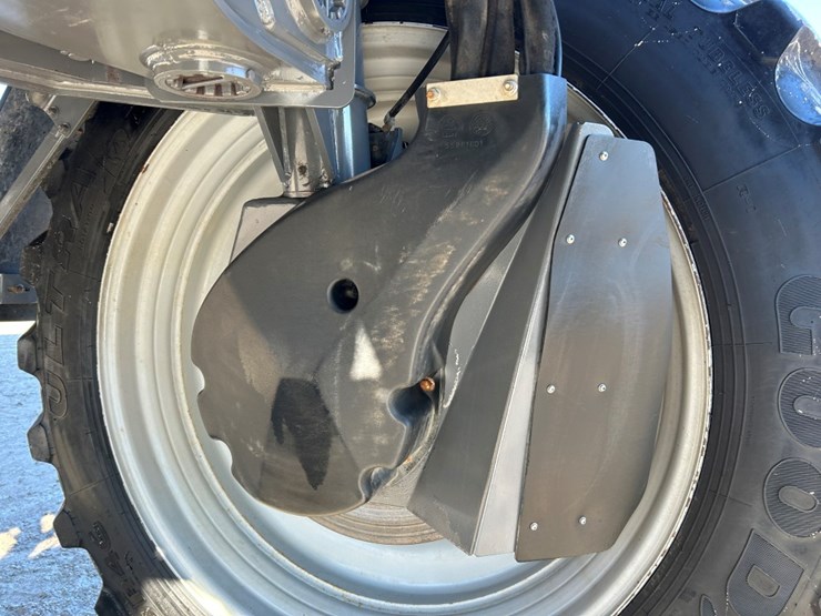 2016-ag-chem-rg1100b-image-93