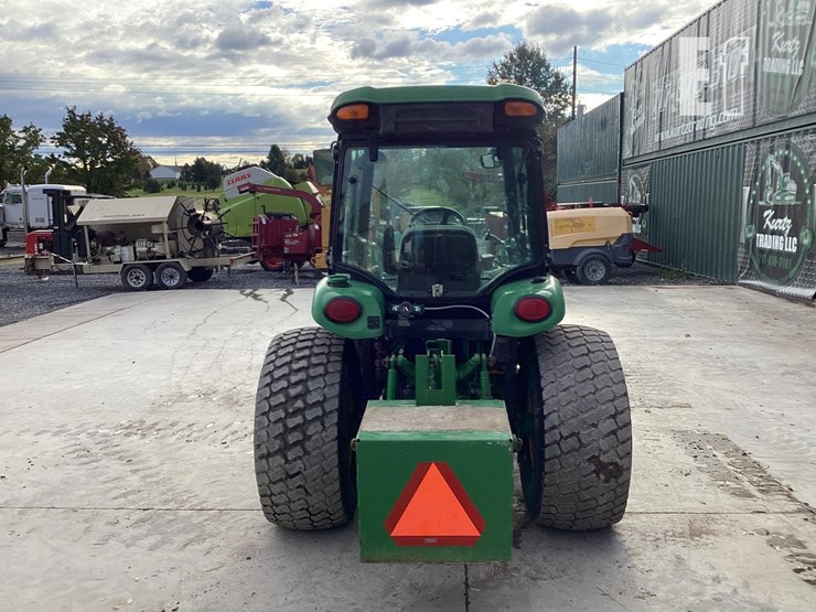 2017-john-deere-4052r-image-3