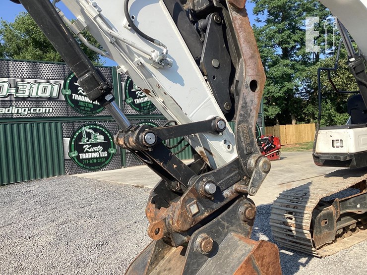 2021-bobcat-e165-image-9