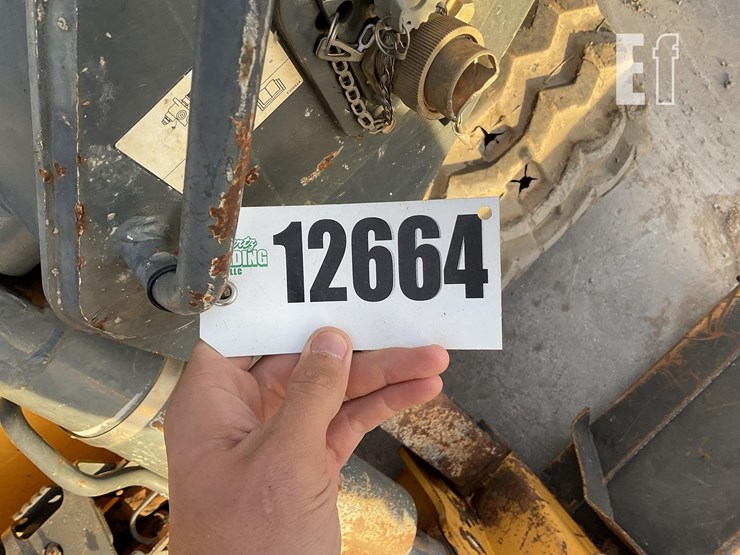 2019-deere-331g-image-23