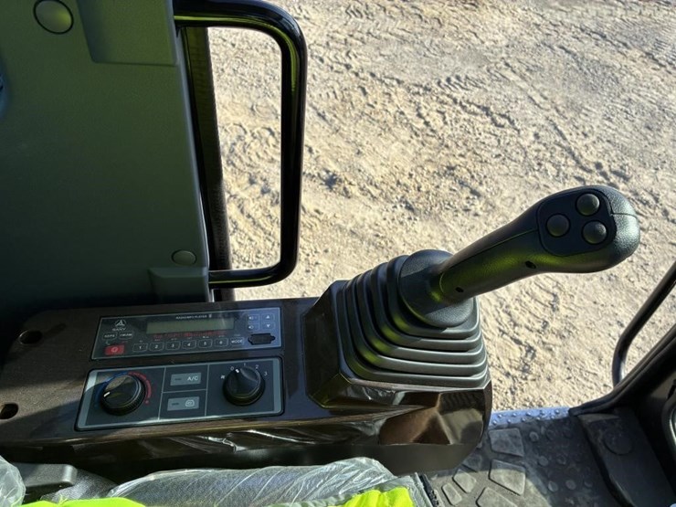 2023-sany-sy60c-image-21