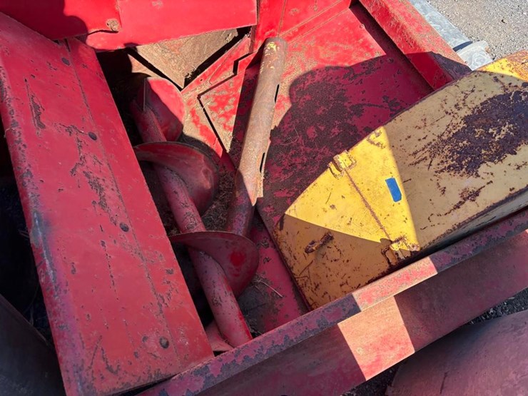 new-holland-23-image-5