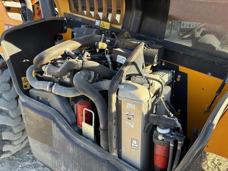 2018-jcb-510-image-16