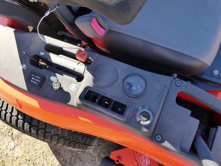 2011-kubota-zg222-image-11