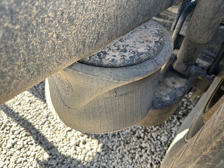 #32746-•-2014-mack-chu-t/a-daycab-truck-tractor-vin:-1m2an07y4em016702-image-14