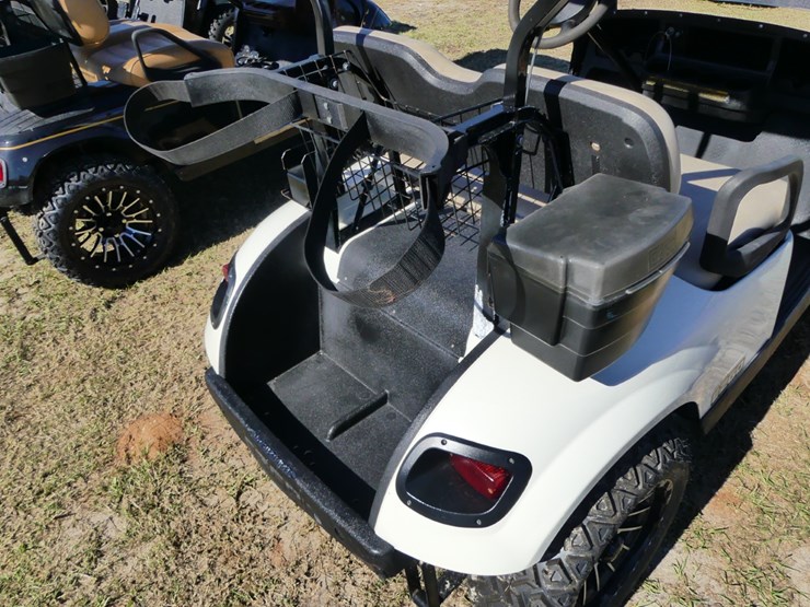 ez-go-electric-golf-cart-image-7