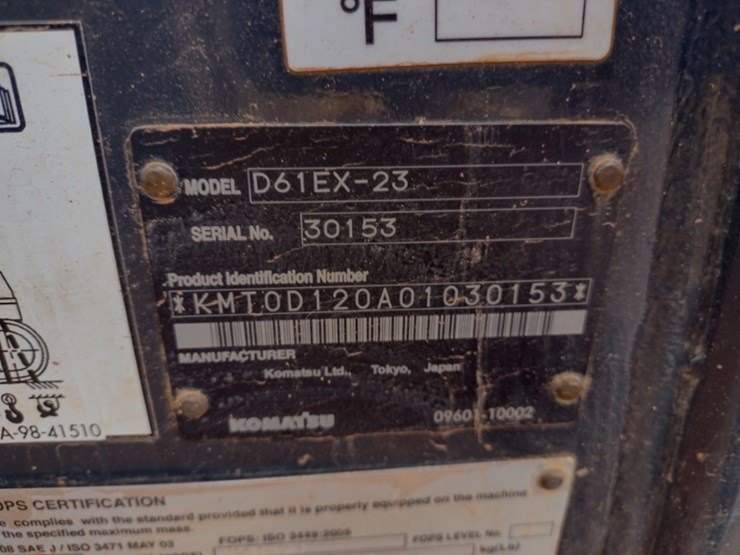 komatsu-d61ex-23-image-5