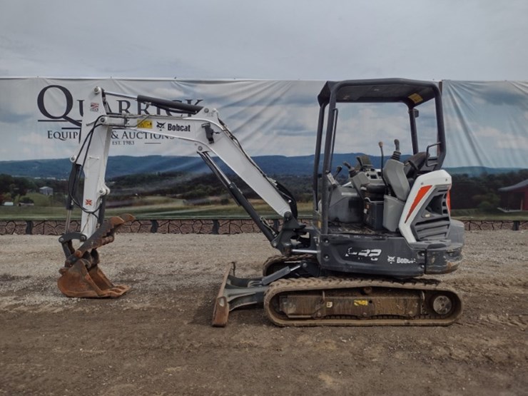 bobcat-e32-image-1